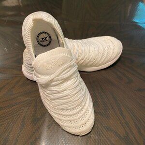 APL womans sneakers white size 8